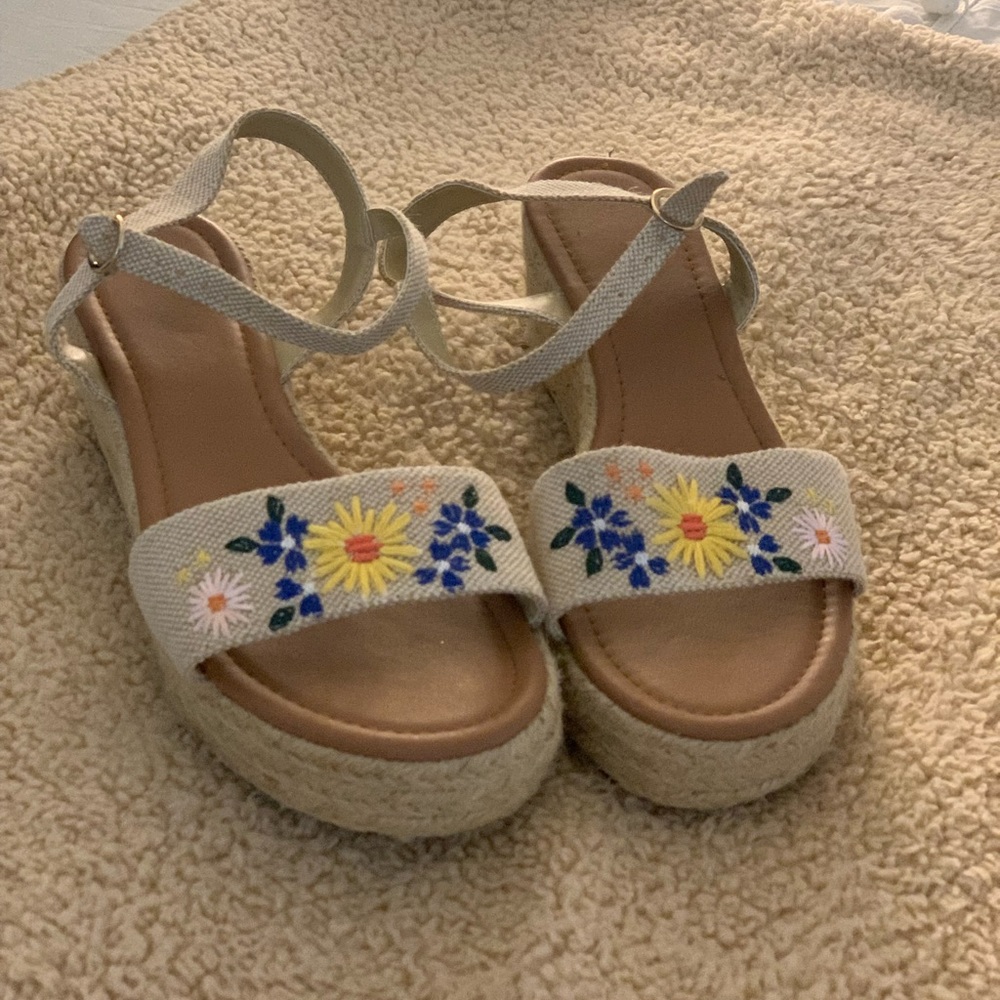 Floral Platform Heels